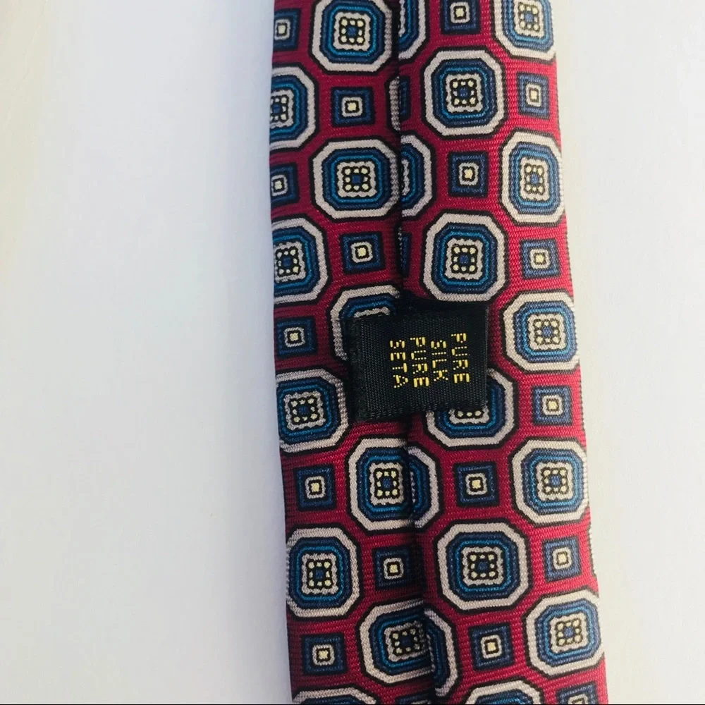 Mallory Church red geometric neck tie